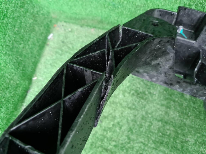 Телевизор Lixiang L9 (2022-н.в.)