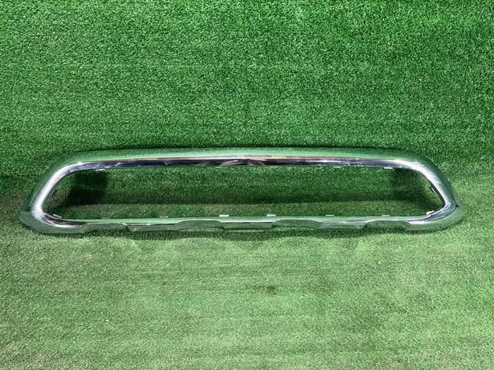 Молдинг переднего бампера Mercedes GLC X253 (2015-2019)