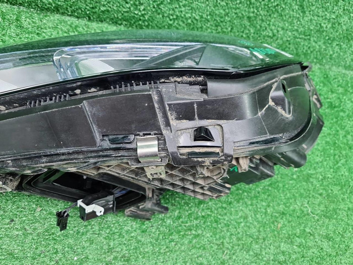 Фара левая Mercedes GLE V167 (2018-2024) LED