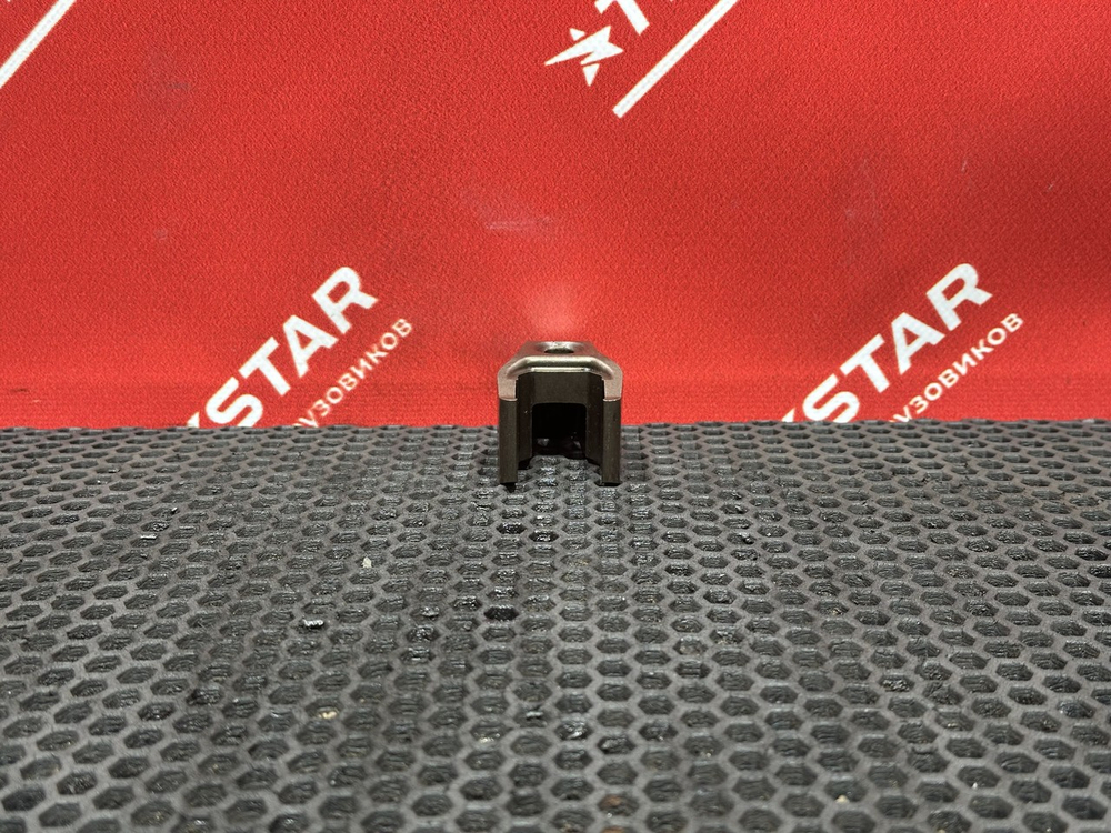 Кронштейн форсунки