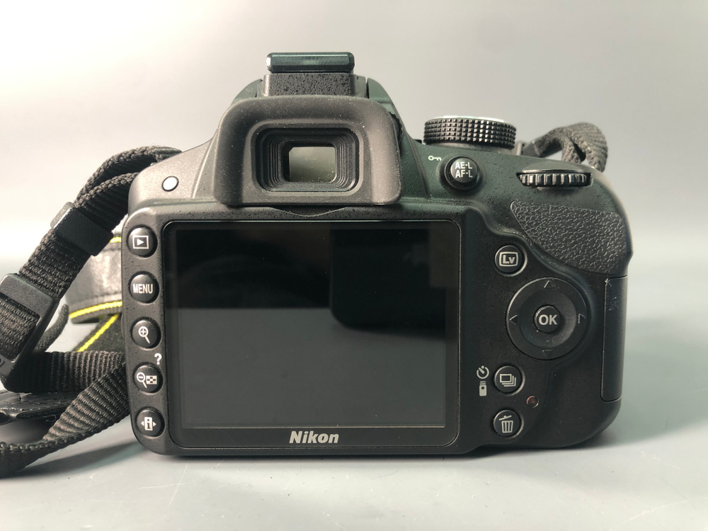 Nikon D3200 5.400 кадров