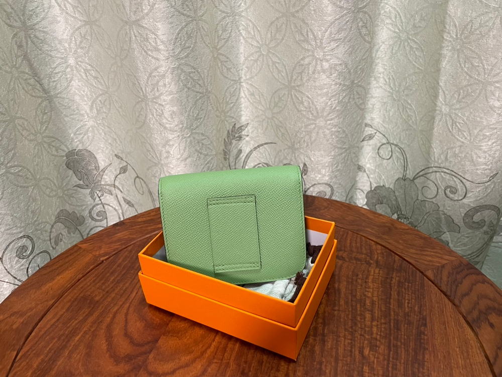 Hermes Constance Slim