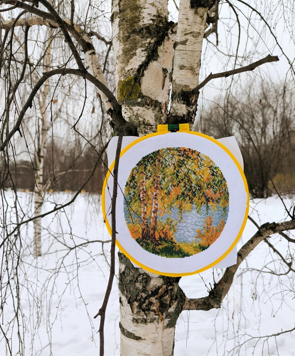 Набор для вышивания крестом "На реке.Осень"