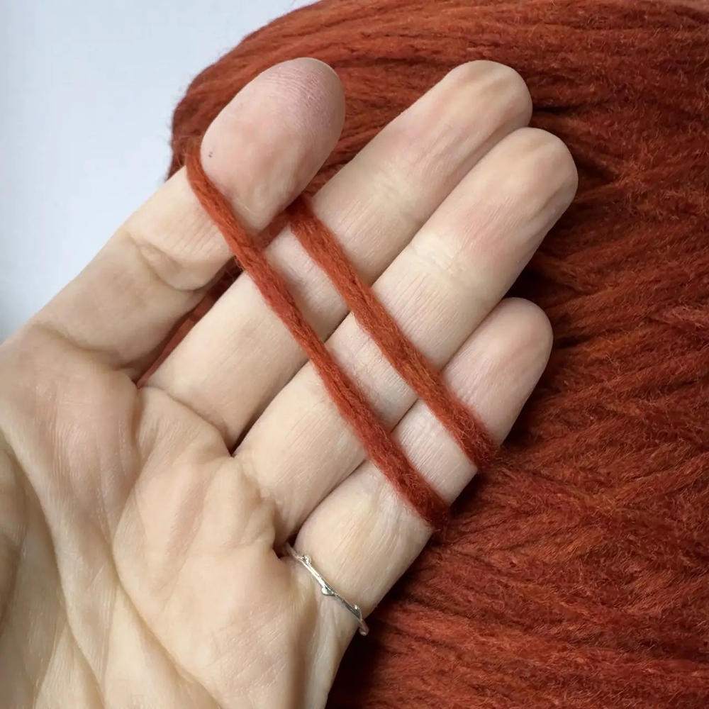 MOBY - Lineapiu’ SPA; 100% меринос; 130м/100гр; шнурок; col. 61801, цвет: оранжево-коричневый; S711