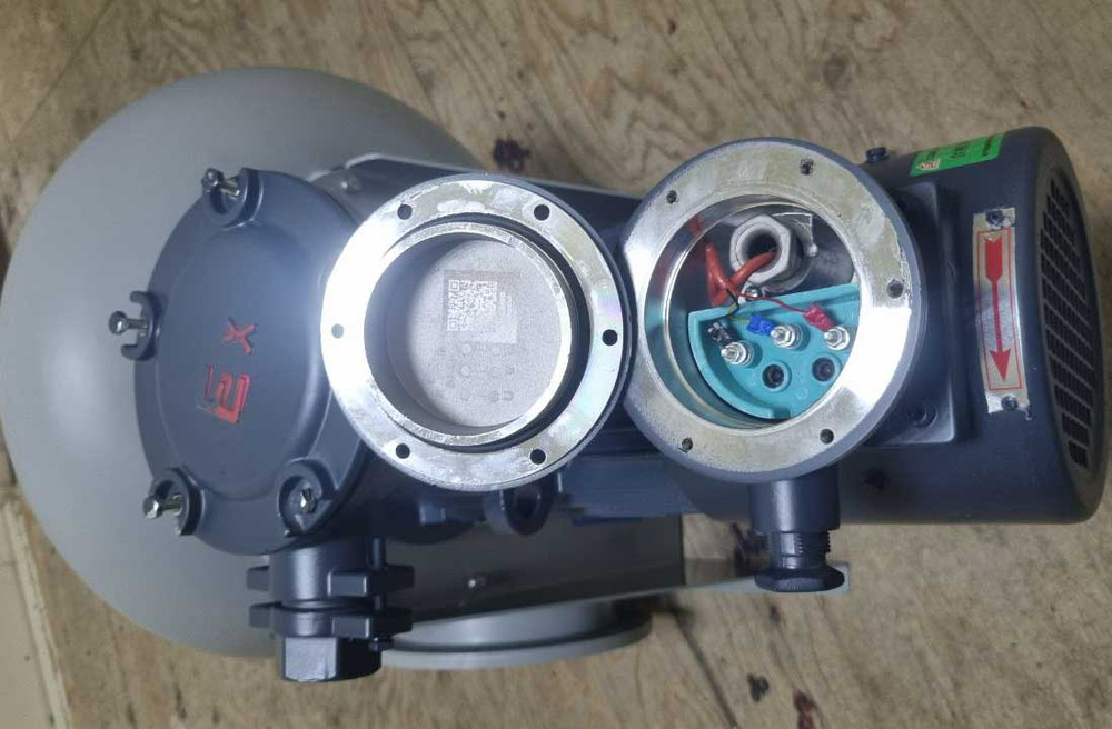 Радиальный взрывозащищенный вентилятор.