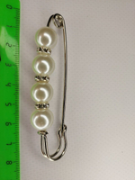 Булавка брошь "Жемчужины-стразы." для кардигана, пальто, платков, костюмов, одежды. Цвет жемчужный белый.