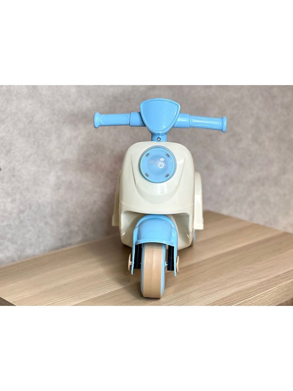 Беговел для малышей мотоцикл голубой (17886-2)