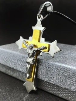 Крупный массивный крест из нержавеющей стали