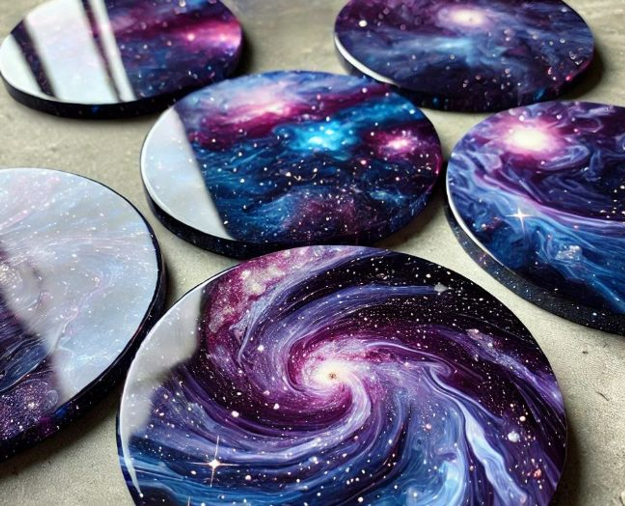 Куда повесить часы из эпоксидной смолы? 5 идей для вашего дома