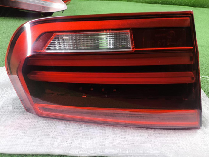 Фонарь левый внутренний BMW 3er F30 (2015-2020)