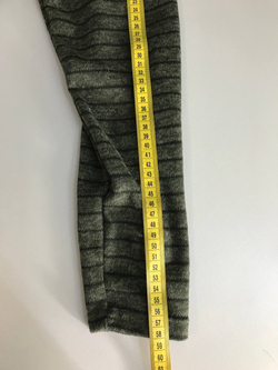 Джемпер практичного оттенка, визуально на 52/54 размер