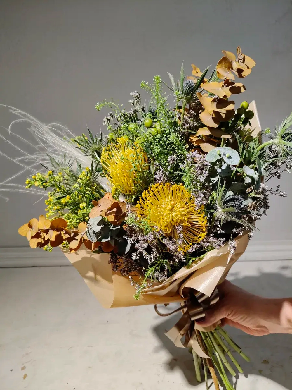 Экзотический интерьерный букет с цветами из Кении (С0069)