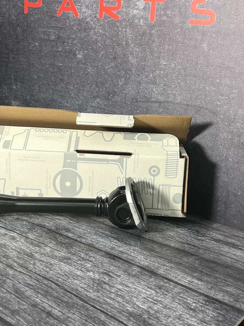 Карданный вал передний Mercedes-Benz A2044107001