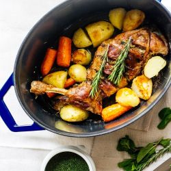 Чугунная кастрюля Swiss Diamond PC 1434CB