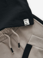 Лонгслив и джоггеры в комплекте для мальчика Next 586-195, Черный, Бежевый