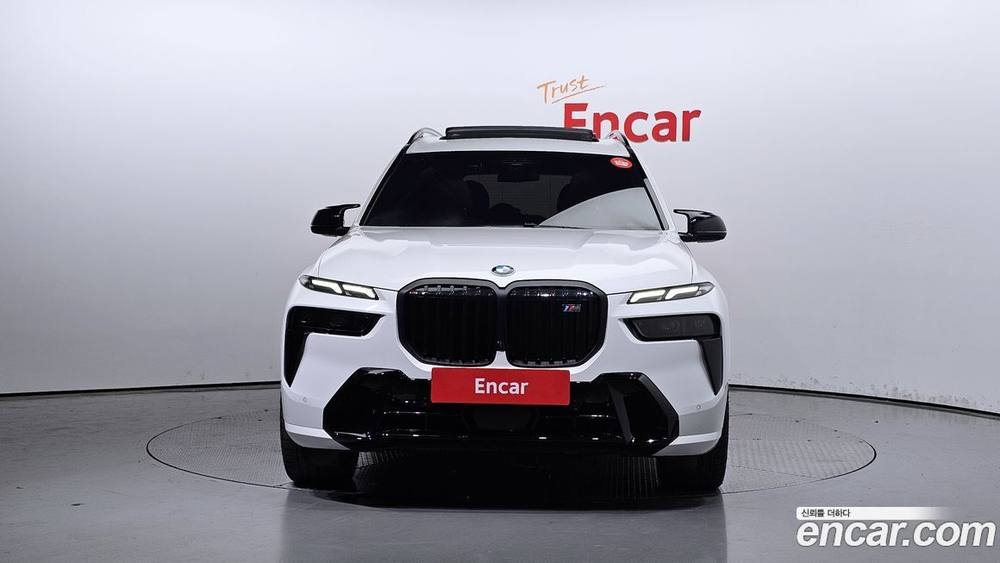 BMW X7 (G07) M60i xDrive M Sports 6-и местный (01.2024)