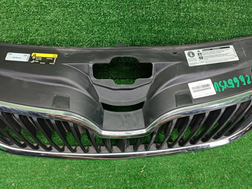 Решетка радиатора Skoda Rapid 1 (2012-2020)