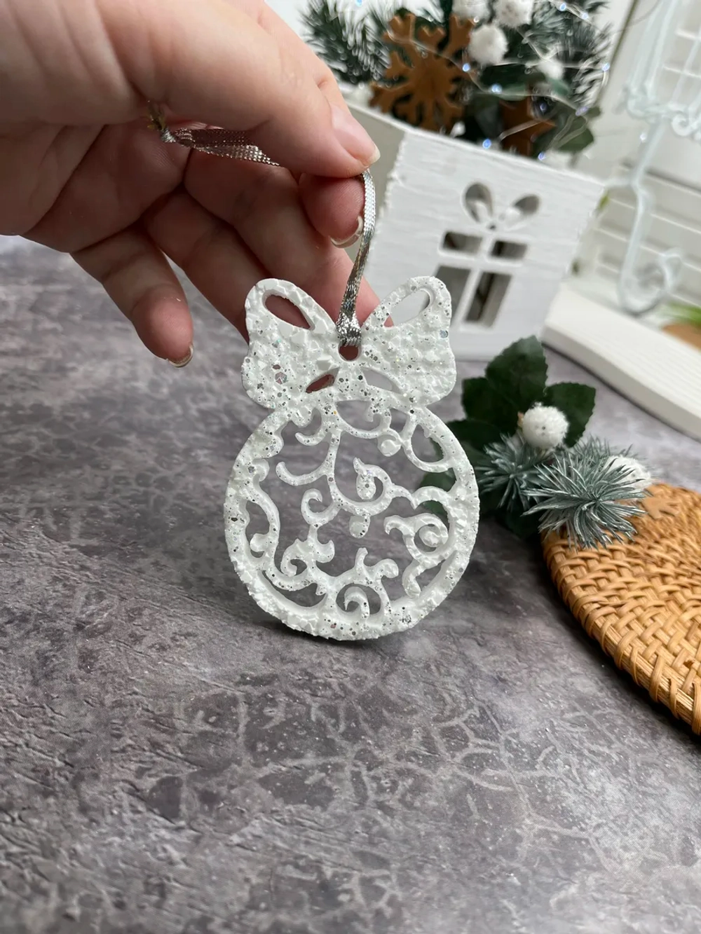 Новогодняя елочная игрушка Шар