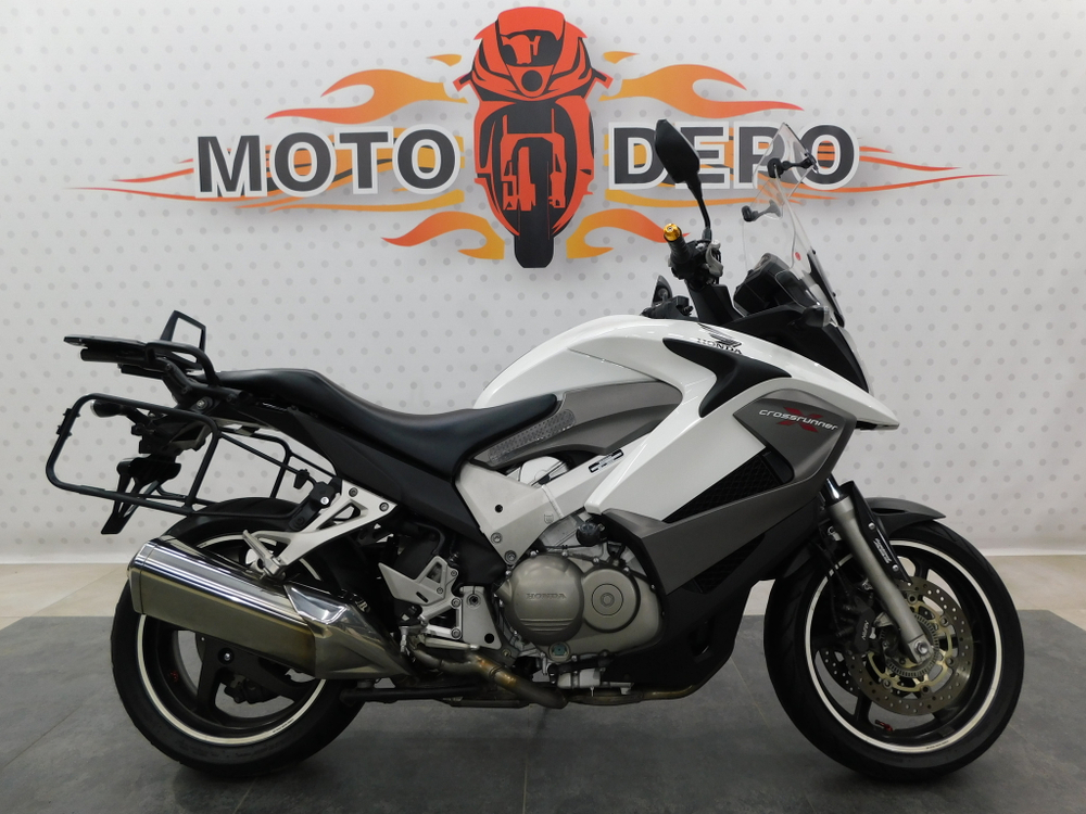 Honda VFR800X , 2011
