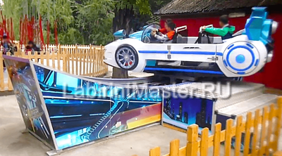 Аттракцион-качеля «Летающая белая машина»