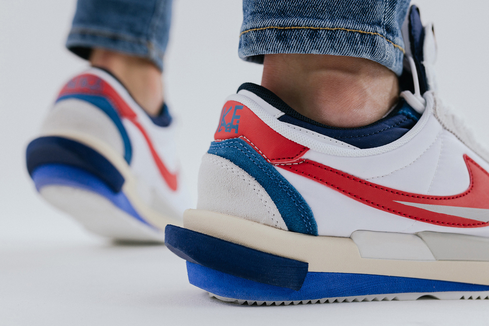Кроссовки Nike Cortez x Sacai «Университет»