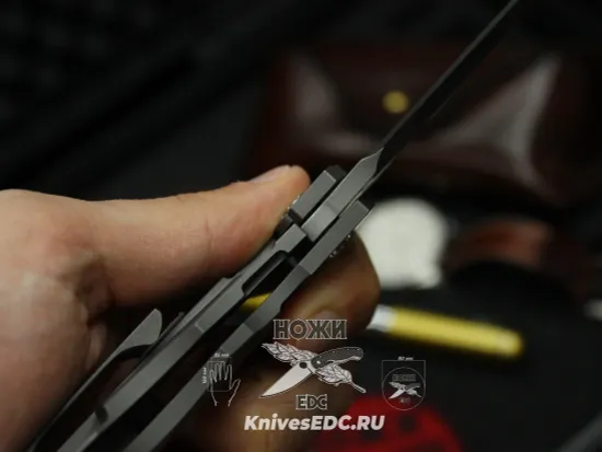 Складной нож Spyderco "Stovepipe" C260TIP - рукоять титан, клинок CPM-20CV