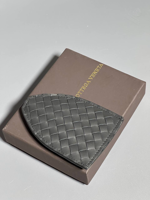 Ключница Bottega Veneta