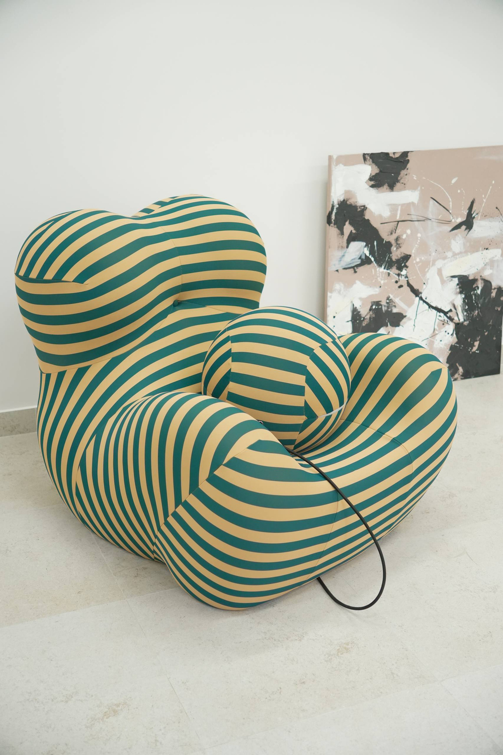 Кресло LUNARA Icon (черно-желтый)