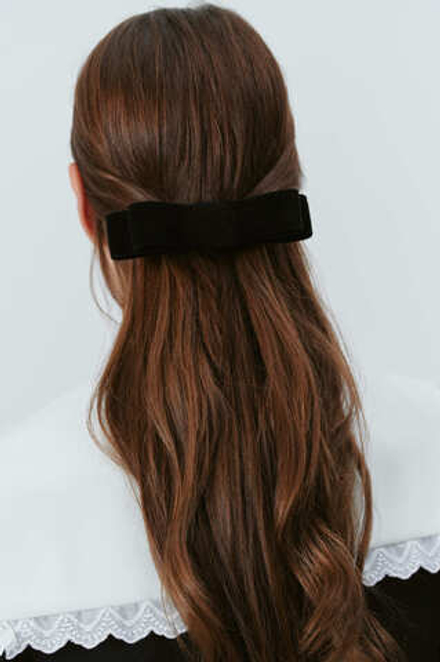 Бант из бархата