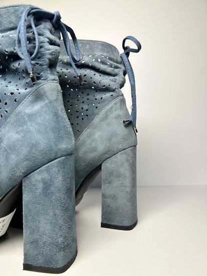 Ботинки женские