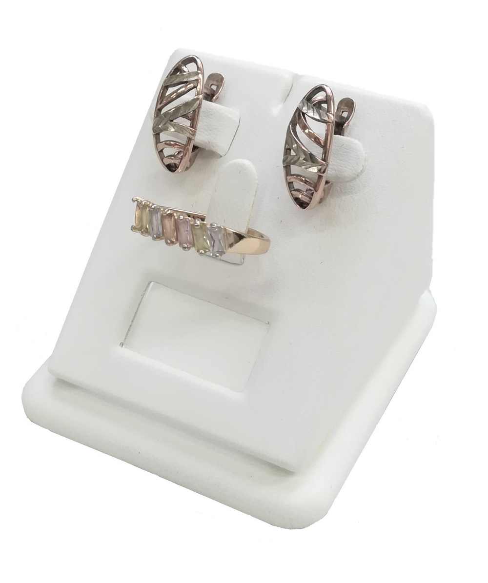 Подставка для гарнитура/наклонная/3 язычка/окошко для бирки/прорезь для нитки/основание