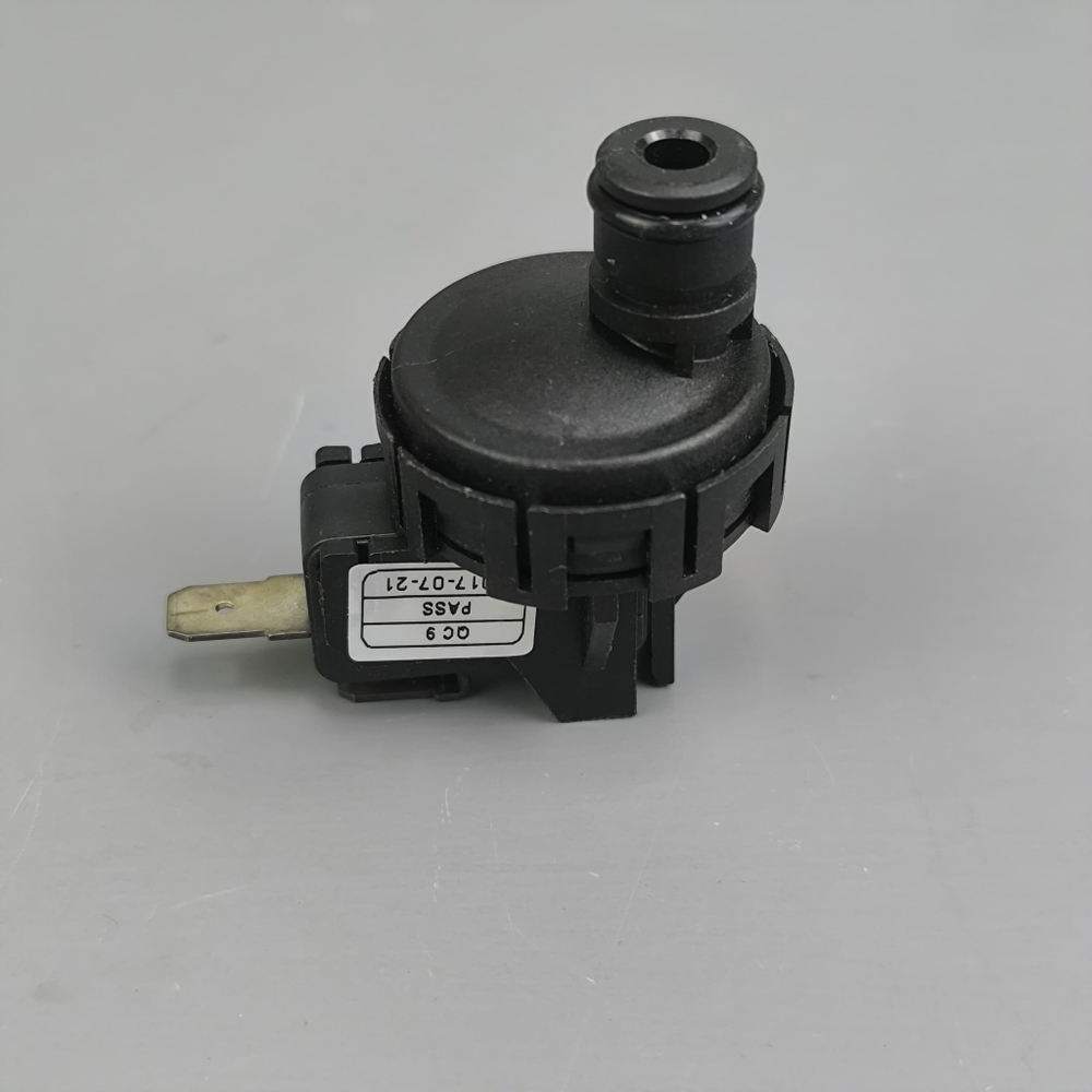 Датчик давления для котлов ARISTON, BOSCH, BUDERUS арт. 710048500, 87186445850