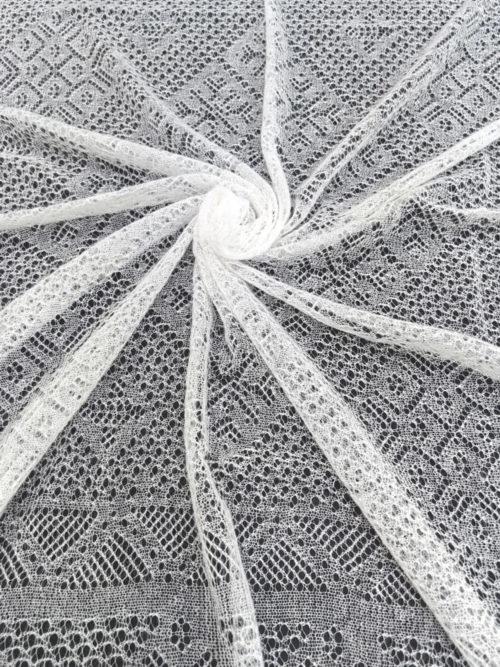 Оренбургский пуховый платок-паутинка А150-01 белый отбеленный