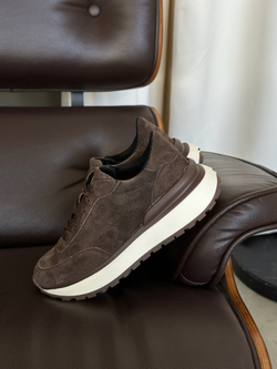 Кроссовки из натуральной замши