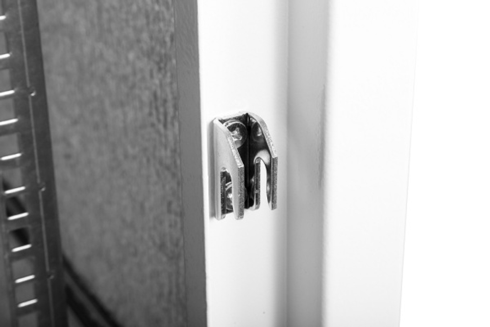 Шкаф напольный 19", 24U ЦМО ШТВ-1-24.7.6-43АА