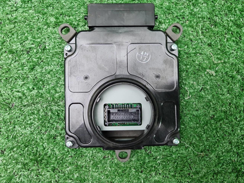 Блок управления фары левый Toyota Camry xv70 20-нв