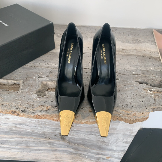 Saint Laurent Pumps