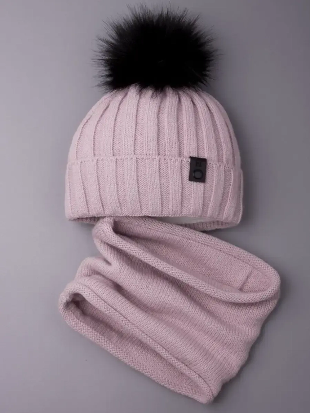 Шапка детская зимняя вязаная с помпоном и снуд