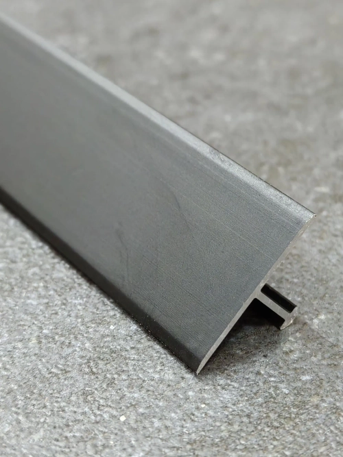 АТ 18мм "DO-1" 2,7м Черный мат. Т-об. анод. алюм.