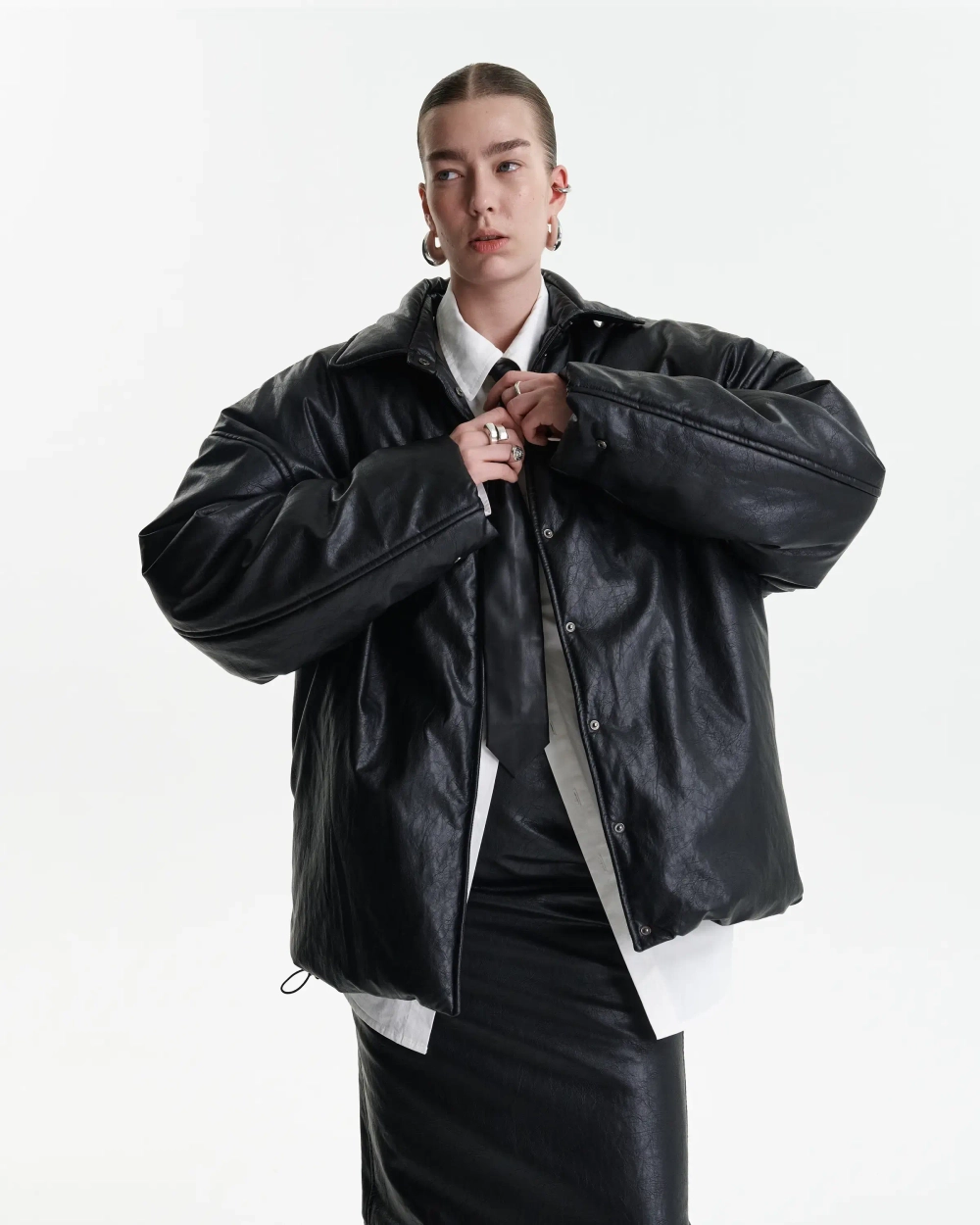 Утепленная куртка-рубашка из экокожи