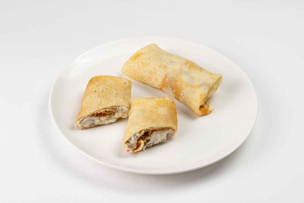 Блины с курицей и жульеном