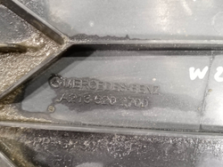 Пыльник переднего бампера правый Mercedes E-Class (W213) 16-нв Б/У Оригинал A2135202700