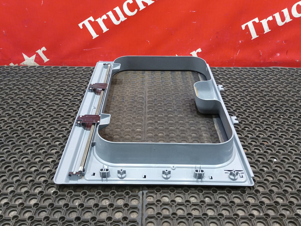 Накладка люка внутренняя