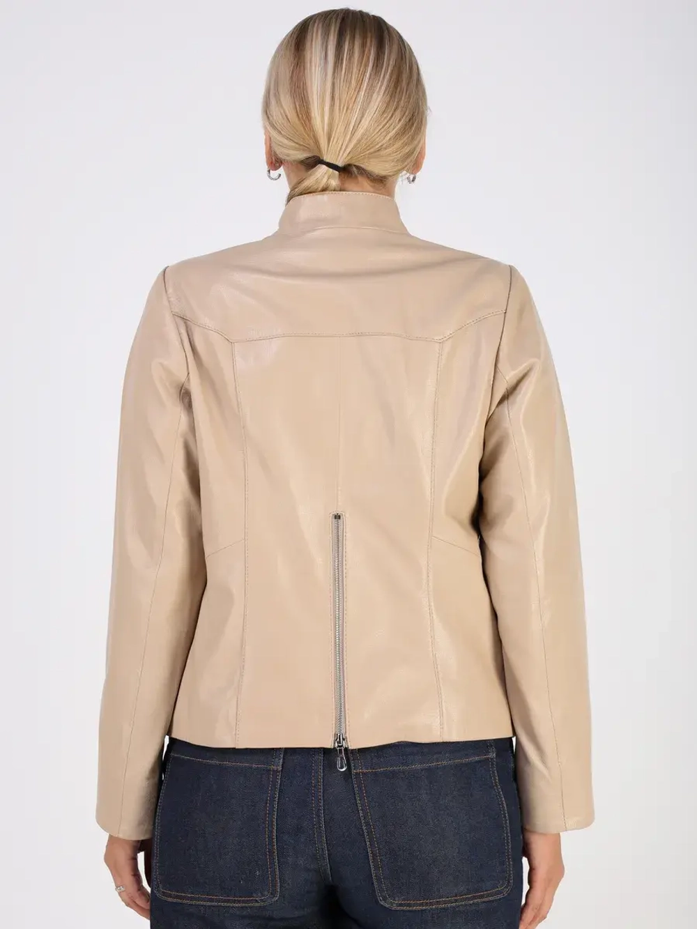 Кожаная куртка демисезонная косуха