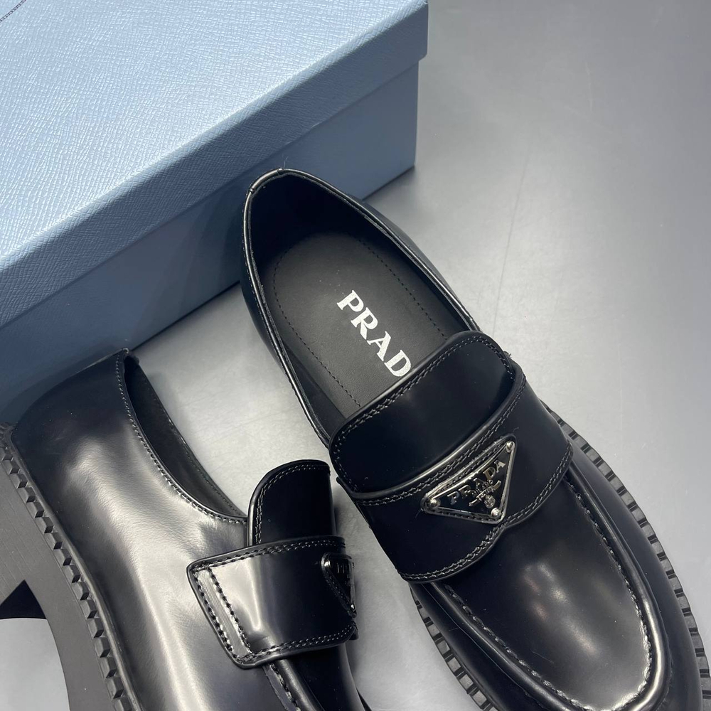 Туфли Prada