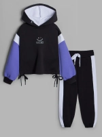 Спортивный костюм для девочки в школу