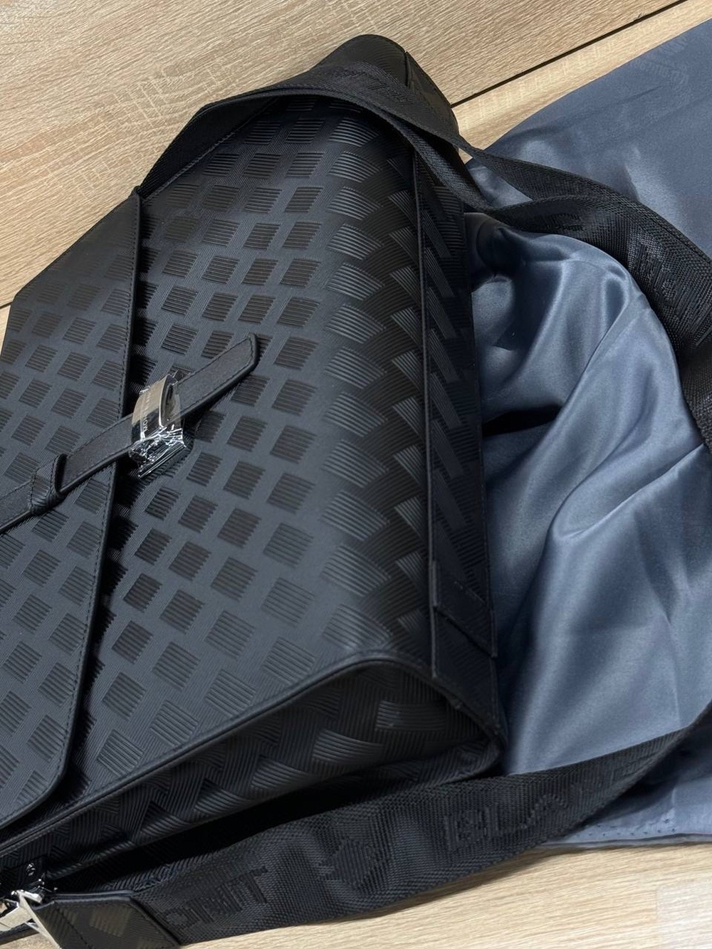 Портфель Montblanc