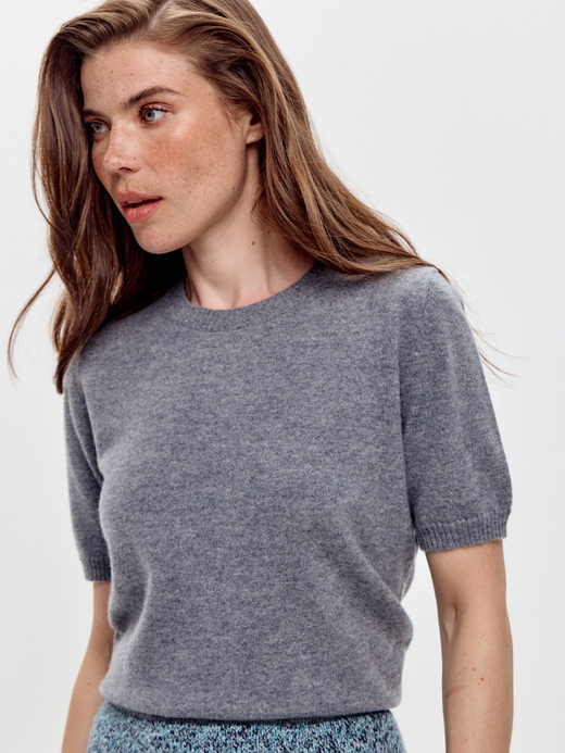 Кашемировая футболка