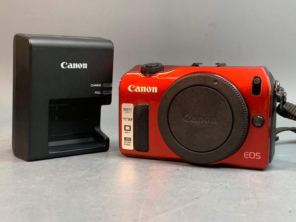 Canon EOS M Body