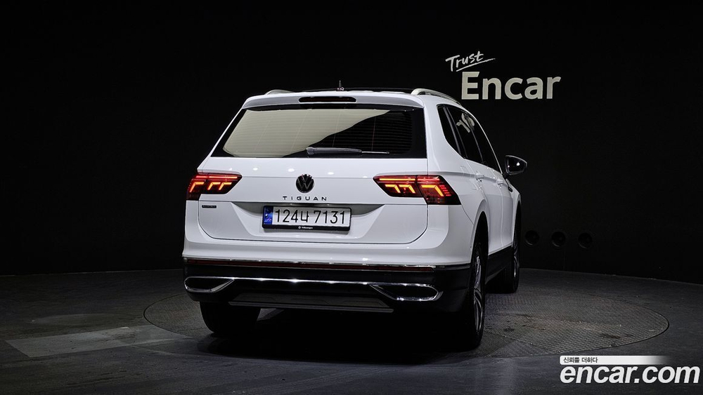 Volkswagen Tiguan Allspace 2.0 TSI Prestige (11.2022)